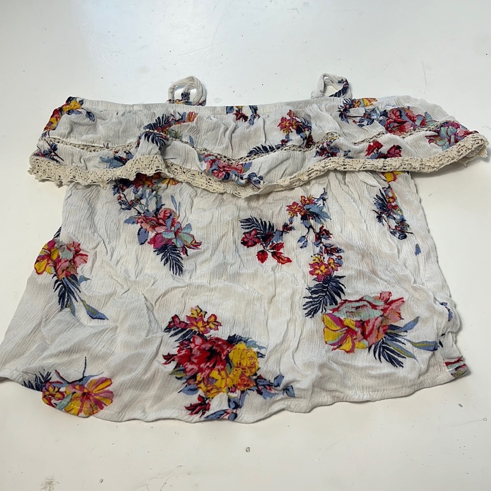 No Boundaries XS White Off the Shoulder Ruffle Floral Blouse